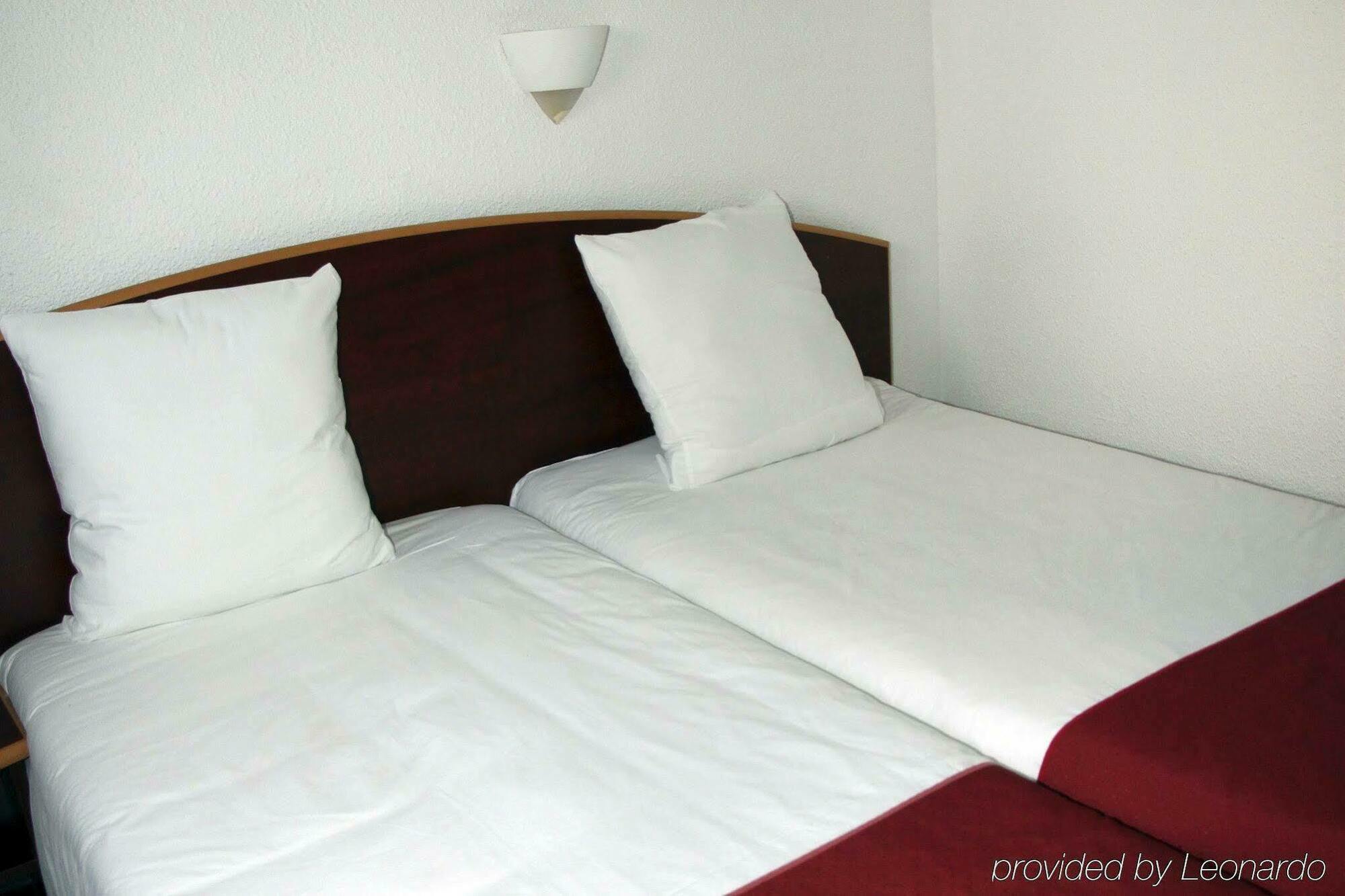 Comfort Hotel Grenoble Saint Egreve Esterno foto