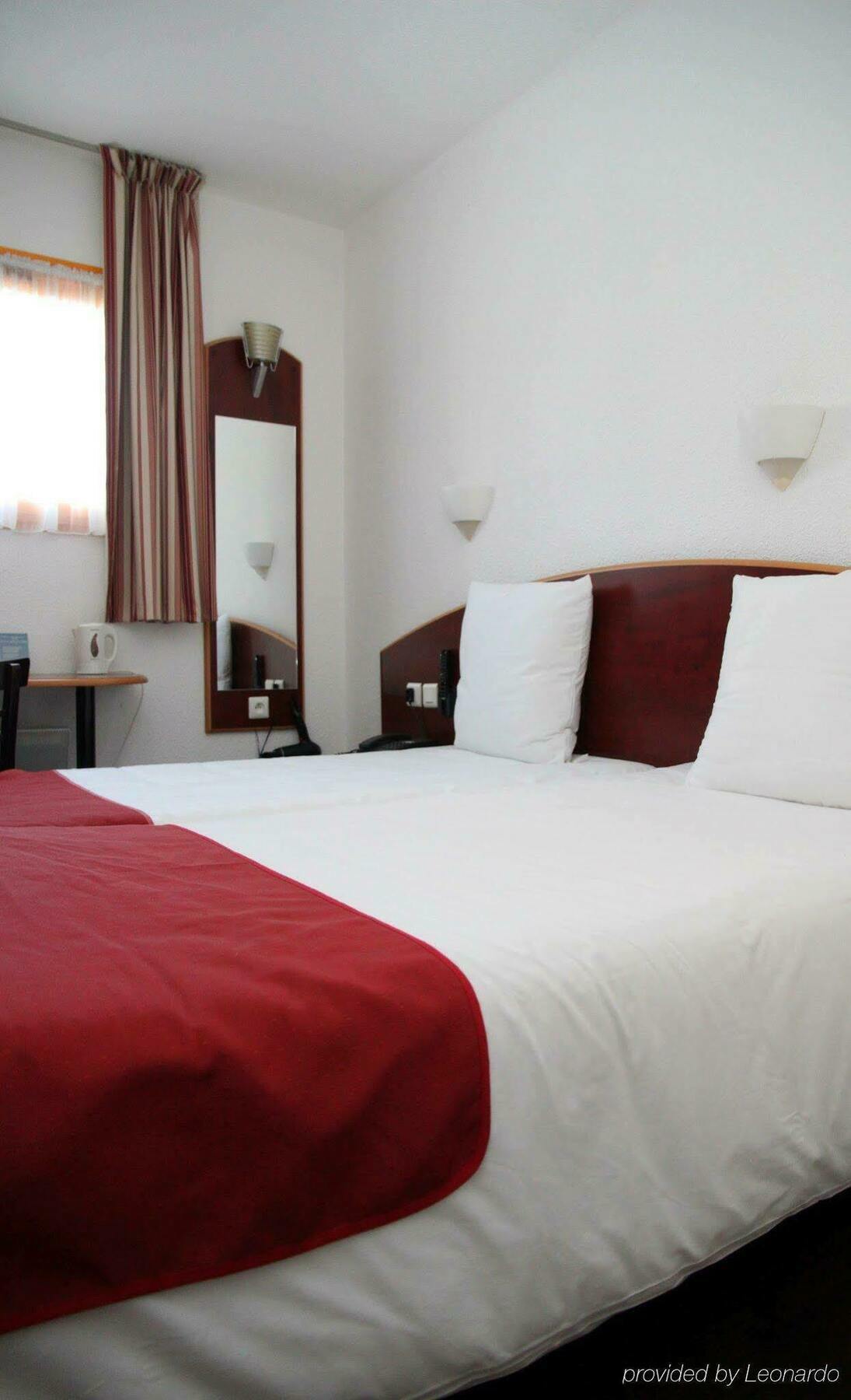 Comfort Hotel Grenoble Saint Egreve Esterno foto